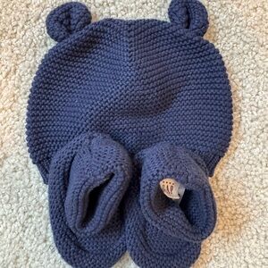 Baby gap hat and booties bundle